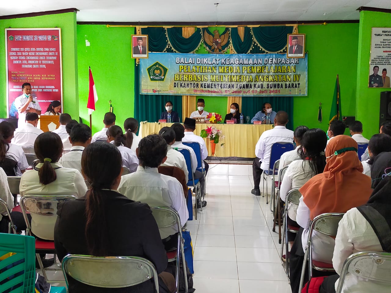 Pelatihan Media Pembelajaran Berbasis Multimedia di Kementerian Agama Kabupaten Sumba Barat